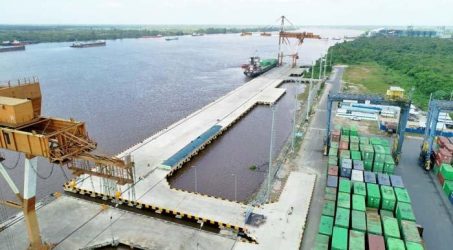 Pelindo III Perpanjang Dermaga Pelabuhan Bagendang Menjadi 440 Meter