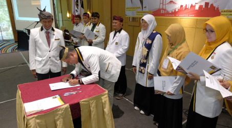 Pembekalan Caleg PKS Diwarnai Penandatanganan Pakta Integritas Anti-Korupsi