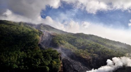 Sebanyak 494 warga Batubulan terisolir akibat erupsi Gunung Karangetang