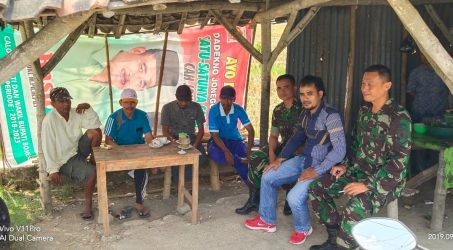 Kemanunggalan TNI-Rakyat, Babinsa Koramil Baureno Komsos dengan Warga Binaan