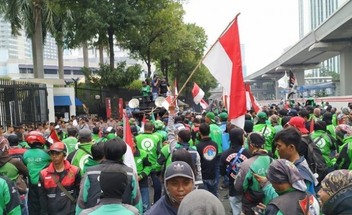 Massa Gojek Geruduk Kedubes Malaysia Protes Hinaan Bos Big Blue Taxi