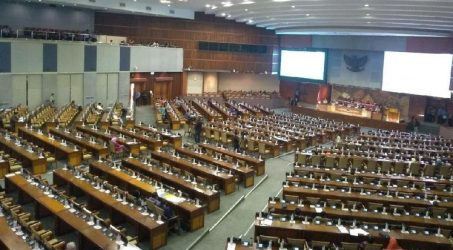 Meski Ditolak Banyak Pihak, DPR Sahkan Revisi UU KPK