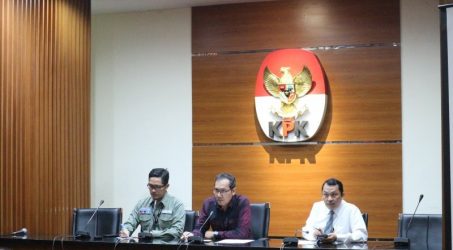 Saut Situmorang dan Mohammad Tsani Annafari Mundur dari KPK