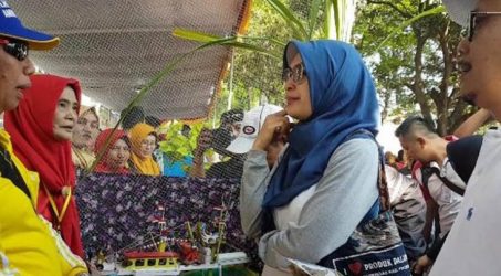 Kurangi limbah plastik, Pemkab Probolinggo bagikan tas daur ulang