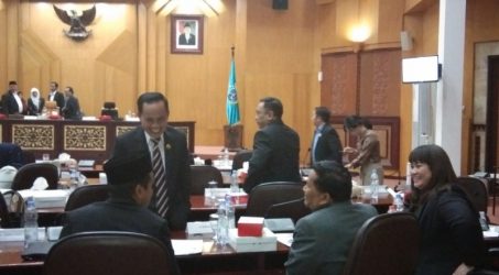 Ada Rangkap Jabatan, Sidang Paripurna Pembentukan AKD Diwarnai Protes 