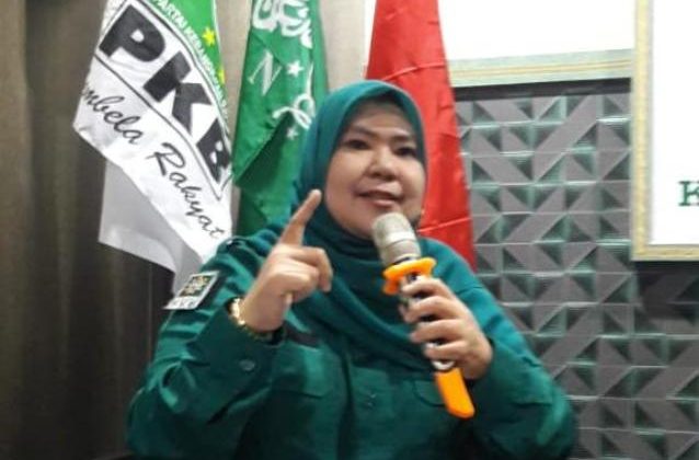 Anggota Fraksi PKB DPRD Surabaya Camelia Habibah