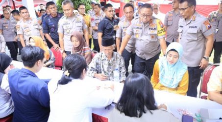 Bhakti Sosial Kesehatan, Polda Jatim gelar Operasi Katarak dan Bibir Sumbing Gratis