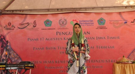 Pasar Batik Tulis Terbesar di Indonesia Ada di Jatim