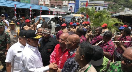 Kemanan Papua Terus Dipantau, Menhan Ryamizard Ryacudu Temui Masyarakat Adat