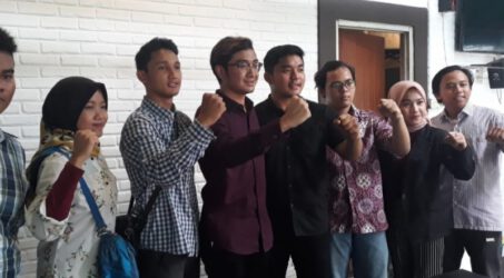 Kaum Milenial Surabaya Sebut Kritikan Imam Safii Terhadap Risma Tak Relevan dan Mewakili Siapa?