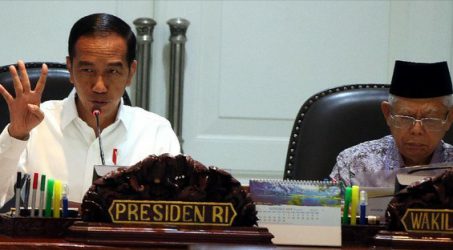 Jokowi Perintahkan Menteri Percepat Program Gaji Pengangguran dan Biaya Pendidikan