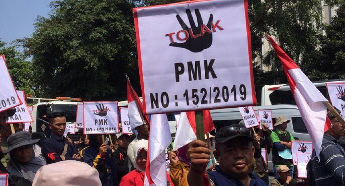 Tolak Kenaikan Cukai Rokok, Petani Tembakau Demo Kemenkeu