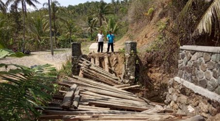 Jembatan Kali Roma Ciamis Ambruk, Aktivitas Warga Terganggu