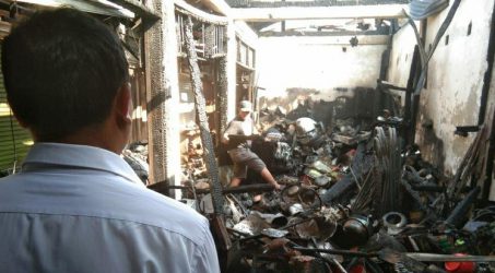 Kebakaran Pasar Guntur Ciawitali Garut, Puluhan Kios Ludes