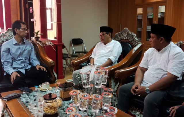 Pengurus DMI saat bertemu ketua DPRD Surabaya Adi Sutarwijono senin (16/12)