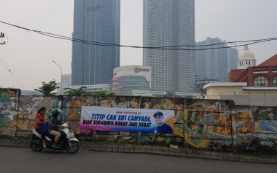 Warga Urunan Buat Spanduk untuk Beri Dukungan Eri Maju Pilwali