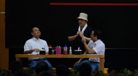 Hari Antikorupsi, Para Menteri Jokowi Main Drama di Hadapan Siswa SMA