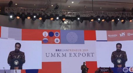 Buka Pameran UMKM di JCC Senayan, Jokowi Ngaku Senang