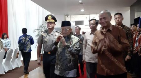 Wapres Hadiri Hari Antikorupsi di KPK, Jokowi Pilih Kunjungi SMKN 57 Jakarta