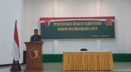 Ratusan Prajurit Korem Bhaskara Jaya Dibekali Wawasan Hukum