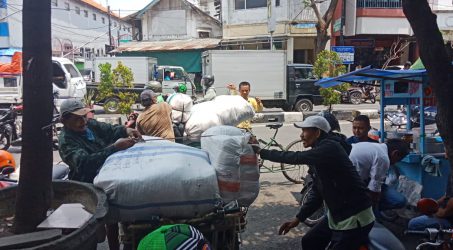 Besok Pasar Kapasan dan PGS akan Dibuka Lagi Oleh Pemkot