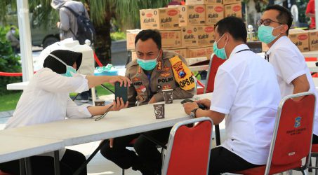 Terus Tingkatkan Upaya Tambahan Foto Pencegahan Covid-19, Wali Kota Risma Lakukan Audiensi dengan Kapolrestabes Surabaya
