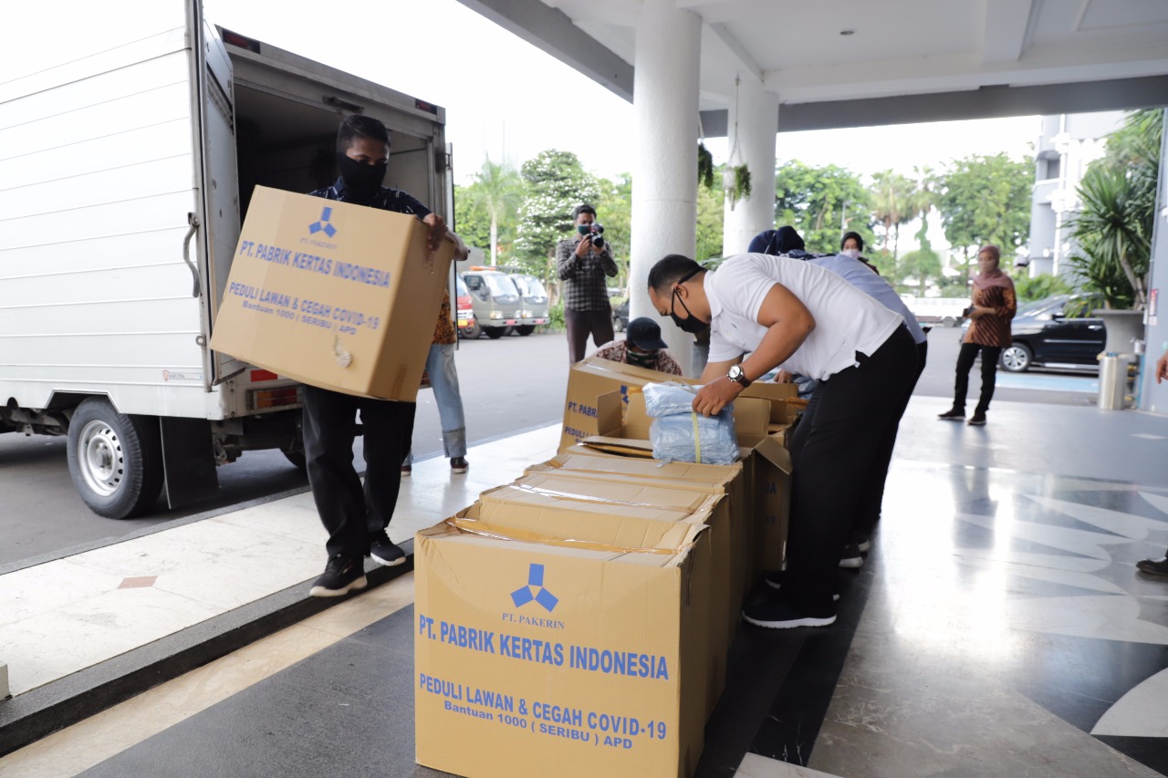 Bantuan Paket sembako yang diterima Pemkot Surabaya