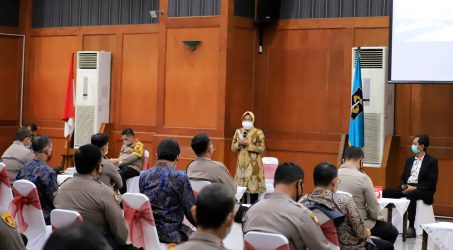 Upaya Penanganan Covid-19, Pemkot Bentuk Kampung Tangguh, Kapolda : Kedisiplinan adalah Vaksin   