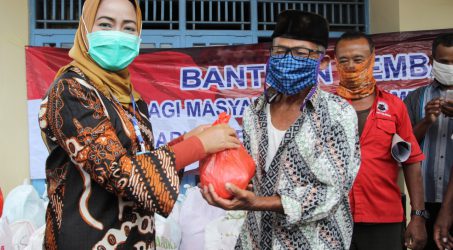 Hari Pendidikan Nasional, Bupati Bagi Sembako