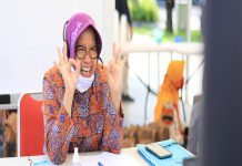 wali Kota Surabaya Tri Rismaharini saat memberikan motivasi kepada pelajar Surabaya melalui online