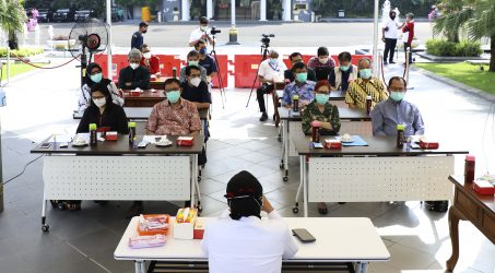 Ini Alasan Wali Kota Risma Sujud di Hadapan Ikatan Dokter Indonesia