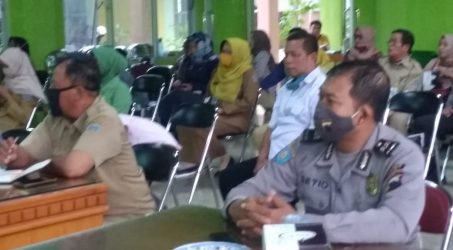 Camat Dukuhturi Mutarom Dan Kapolsek AKP Suratman Hadiri Komsos
