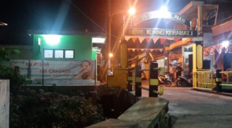 Spanduk Dukungan Eri Cahyadi jadi Penerus Risma Makin Marak Muncul Diperkampungan