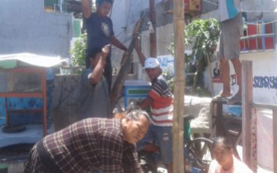 Warga Mojo Bahu-membahu Bangun Posko jadi Wujud Nyata Dukungan Warga untuk Eri Armuji