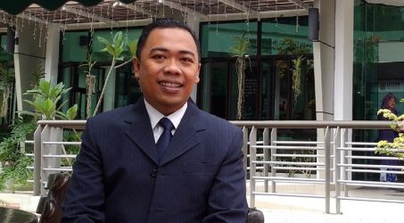 Pengamat : Pengaruhi Suara Konstituen lewat Bagi-bagi Sarung Perbuatan Curang dalam Pemilu