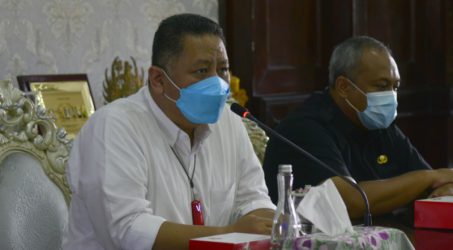Plt Wali Kota Whisnu Pastikan Jam Operasional Pusat Perbelanjaan hingga Pukul 20.00 WIB