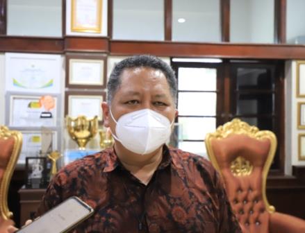 Plt Wali Kota Surabaya Whisnu Sakti Buana