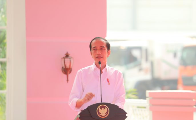 Presiden Joko Widodo saat meresmikan instalasi PSEL Benowo Surabaya Kamis (06/04)