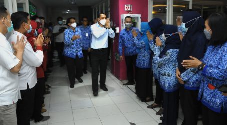 Hari Pertama Kerja, Wali Kota Eri Keliling ke kantor-kantor OPD   