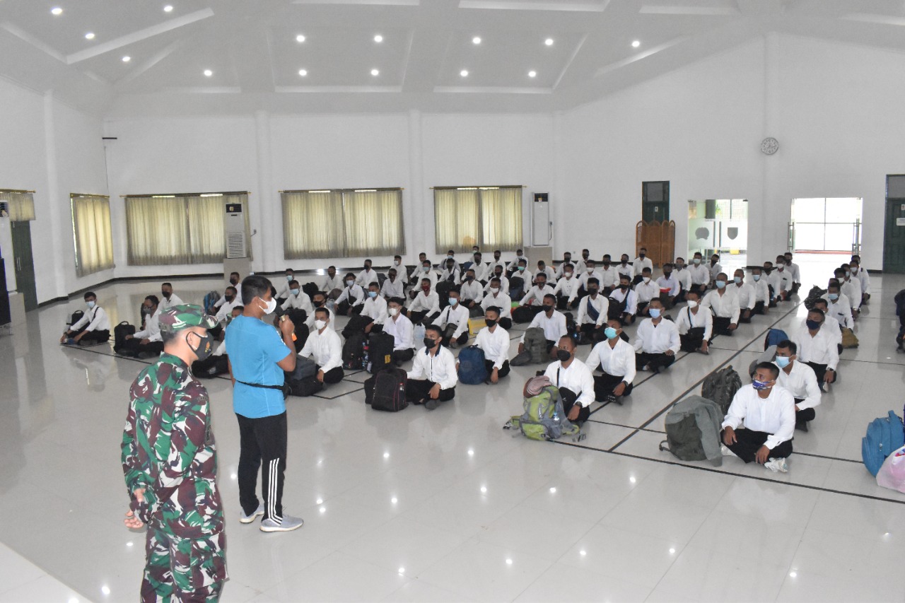 113 Calon Peserta Komcad dari Korem Bhaskara Jaya Diberangkatkan ke Malang