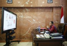 Wali kota Surabaya Eri Cahyadi saat memaparkan pertumbuhan UMKM dalam sebuah acara yang digelar kompas