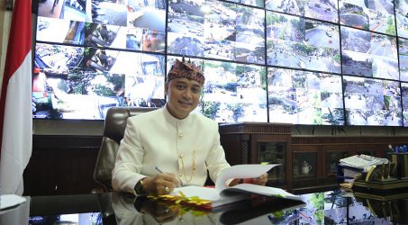 Program Orang Tua Asuh Wali Kota Eri Sukses, 1.753 ASN Pemkot Sudah Jadi Donatur bagi Anak MBR di Surabaya