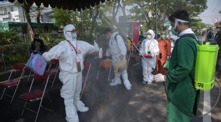  Wali Kota Eri Tambah Personel Nakes Jadi 500 Orang Per Hari guna Maksimalkan Testing di Penyekatan Kaki Suramadu