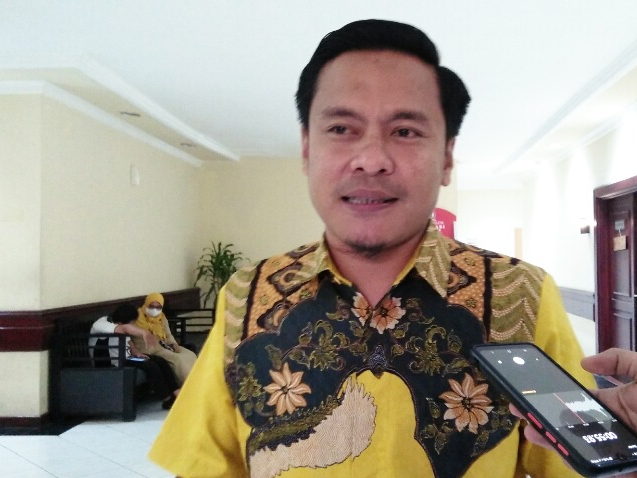 Arief Fathoni ketua fraksi Golkar