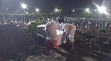 Pemakaman secara Prokes Semakin Menurun, Covid-19 di Surabaya Mulai Terkendali