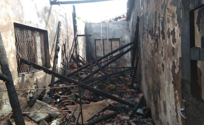 Lalai Saat Pengasapan Bawang Merah Dua Rumah Warga Ludes Terbakar