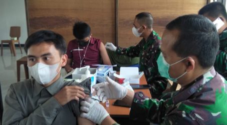 Korem 071/Wijayakusuma Kembali Laksanakan Serbuan Vaksin Mahasiswa Universitas
