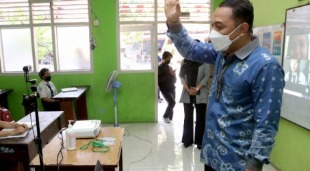 Surabaya Turun ke Level 2, Wali Kota Eri Imbau Warga Tak Euforia dan Tetap Disiplin Prokes
