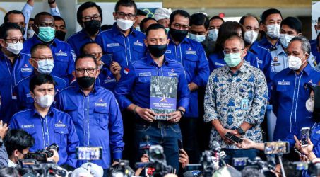 AHY Minta Kader Demokrat Waspadai Putar Balik Fakta Hukum Moeldoko Cs di Pengadilan TUN