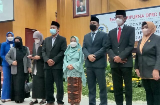 Zuhrotul Mar’ah Gantikan Hamka Melalui Paripurna PAW DPRD Surabaya